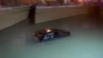 Mersin’in Silifke ilçesinde kontrolden çıkan otomobilin kanala düşmesi sonucu sürücü