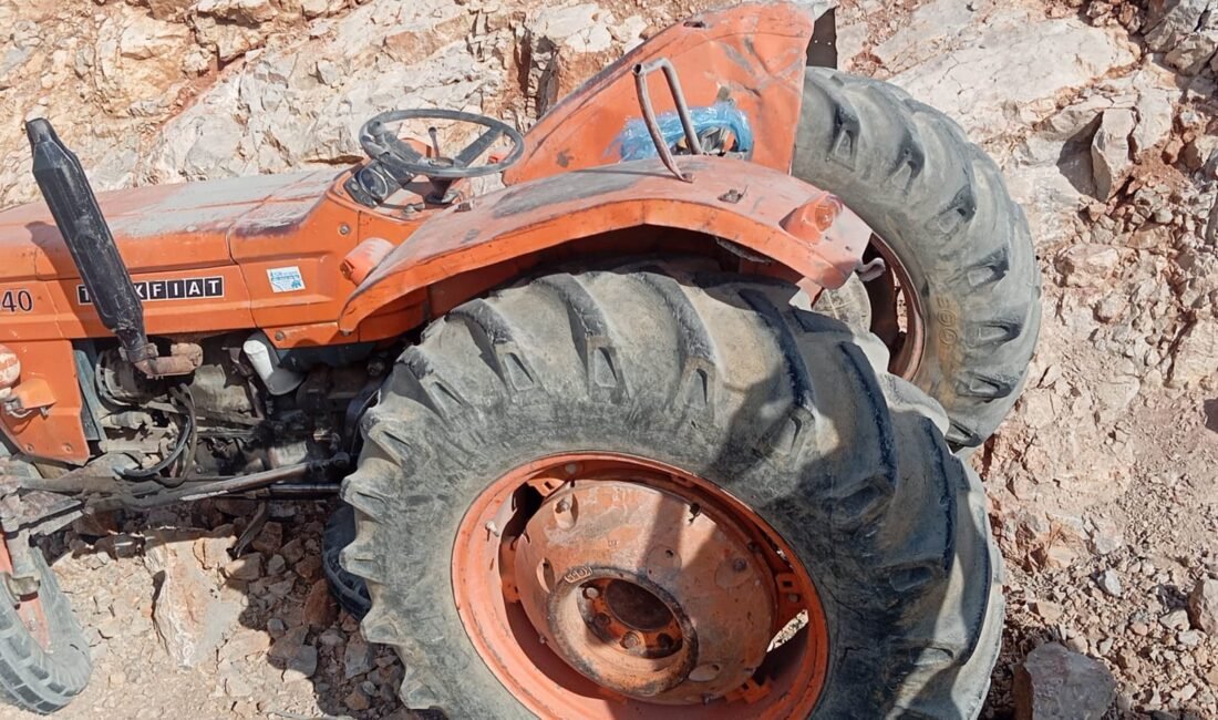 Mersin’de traktörler çarpıştı: 1 ölü, 2 yaralı Mersin’in Mut ilçesinde iki traktörün çarpıştığı kazada 1 kişi hayatını