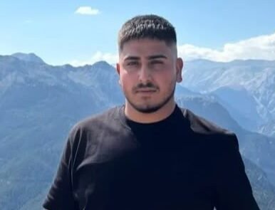 Mersin’in Tarsus ilçesinde 22 yaşındaki Bayram Yanık geçirdiği trafik kazasında