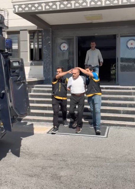 Mersin’in Tarsus ilçesinde 1 kişinin öldüğü, 4 kişinin yaralandığı kahvehane