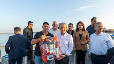 Mersin Büyükşehir Belediyesi, üreticilerin girdi maliyetlerini azaltmak, üretim kapasitesini güçlendirmek