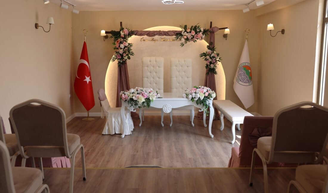Toroslar Belediyesi, vatandaşların hayatındaki en özel anlardan biri olan nikah