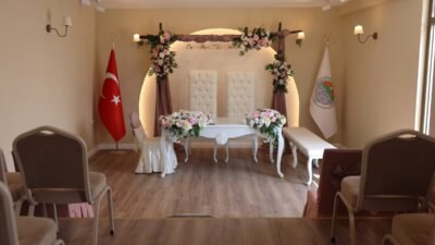 Toroslar Belediyesi, vatandaşların hayatındaki en özel anlardan biri olan nikah