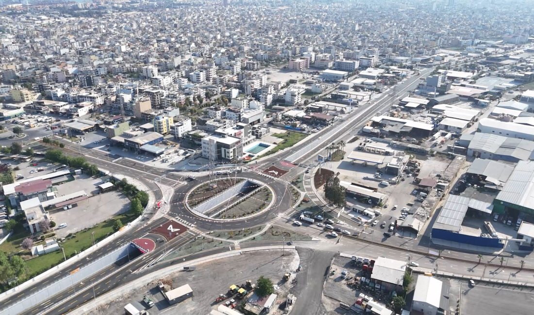MERSİN BÜYÜKŞEHİR ‘HAL KATLI KAVŞAĞI’ İLE TAM NOT ALMAYA DEVAM EDİYOR Kentin yıllardır süre gelen sorunlarına kalıcı çözümler üreten Mersin Büyükşehir
