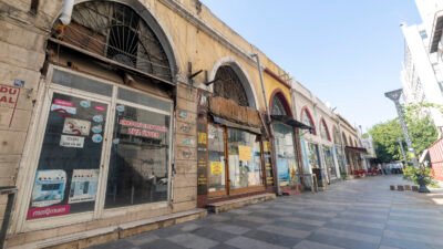 Mersin’in kent hafızasında önemli bir yere sahip olan ‘Kasaplar Çarşısı’, Büyükşehir