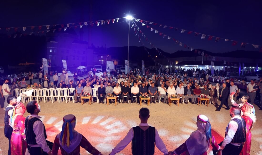 ŞEFTALİNİN EN TATLI HALİ TOROSLAR’DA Toroslar Belediyesi, ilçenin bereketli topraklarında yetişen tarımsal ürünlerin tanıtılması, üreticilerin