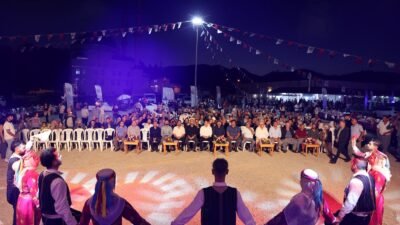 Toroslar Belediyesi, ilçenin bereketli topraklarında yetişen tarımsal ürünlerin tanıtılması, üreticilerin