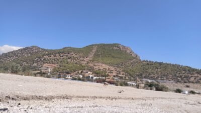 Mersin’in Gülnar ilçesinde GSM operatörlerinin kapsama sorunu vatandaşların tepkisine neden