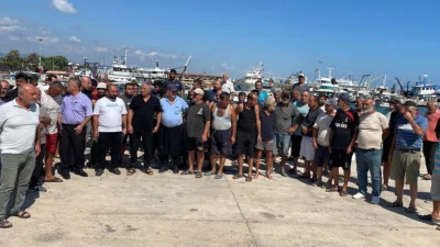 Akdeniz’de başta karides olmak üzere çeşitli balık avcılığı yapan Mersinli