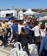 GAZETECİLERE SALDIRI: GEMİ KAZASINI TAKİP EDEN KAMERAMAN DARP EDİLDİ İstanbul’da meydana gelen gemi kazasını takip eden gazetecilere yönelik saldırı