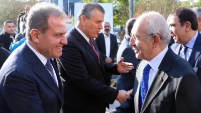 CHP Genel Başkanı Kemal Kılıçdaroğlu, Mersin Büyükşehir Belediye Başkanı Vahap