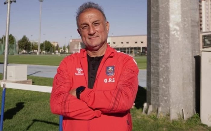 YENİ MERSİN İDMAN YURDU’NDA AYRILIK: GÜRSOY TURAN İSTİFA ETTİ Yeni Mersin İdman Yurdu Futbol Kulübü, Teknik Direktör Gürsoy Turan