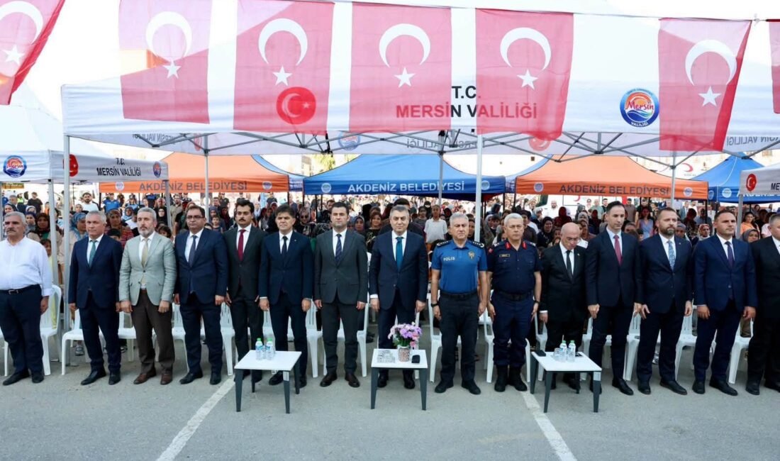 Her Mahalle Bir Mersin, Her Mahallede Gençlik ve Spor Mersin Valiliğinin öncülüğünde hayata geçirilen “Her Mahalle Bir Mersin” projesi,