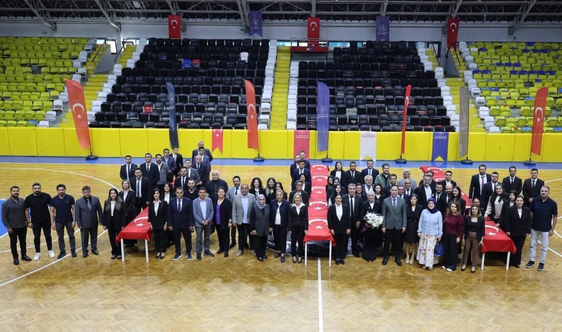 MERSİN GENÇLİK VE SPOR İL MÜDÜRLÜĞÜNDE 56 PERSONEL MEMURİYETE GEÇTİ Mersin Gençlik ve Spor İl Müdürlüğü bünyesinde görev yapan 56