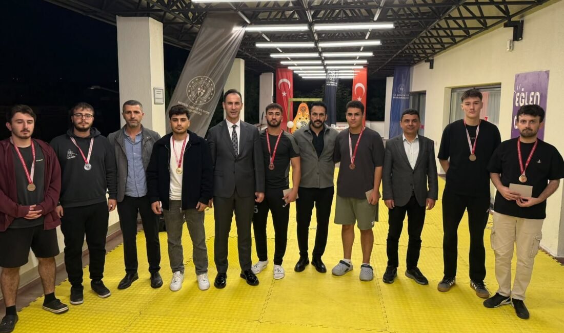 Mersin GSB Öğrenci Yurdunda, öğrencilerin sosyal, kültürel ve sportif gelişimlerini