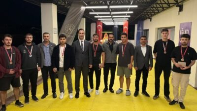 Mersin GSB Öğrenci Yurdunda, öğrencilerin sosyal, kültürel ve sportif gelişimlerini