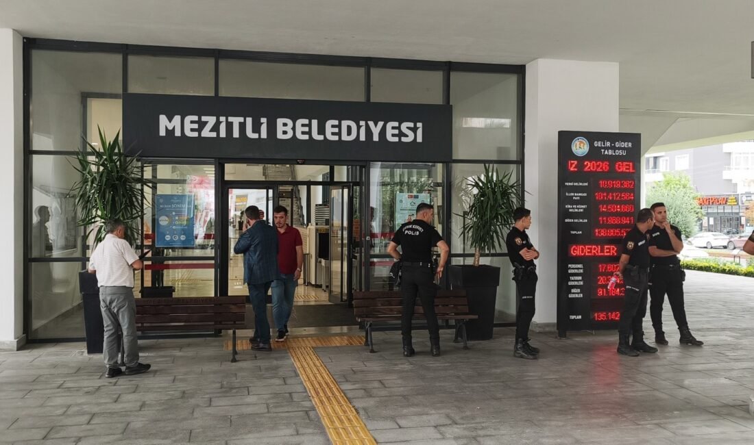 Mersin Büyükşehir, Mezitli ve Yenişehir belediyelerine yönelik yürütülen soruşturma kapsamına