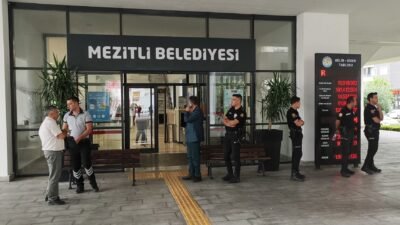 Mersin Cumhuriyet Başsavcılığınca Mersin‘deki belediyelere yönelik yürütülen soruşturma kapsamında gözaltına alınan Mezitli