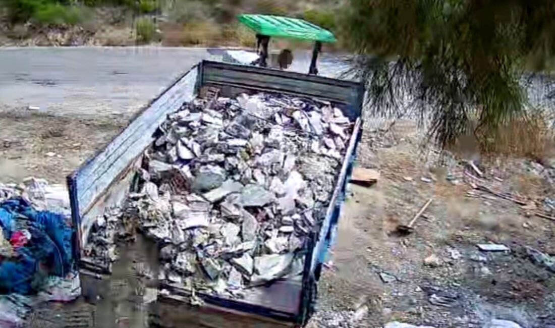 Tarsus’ta kaçak döküme fotokapanlı takip: 920 bin lira ceza kesildi Tarsus Belediyesi, çevre kirliliğine neden olan kaçak dökümlerin önüne geçmek