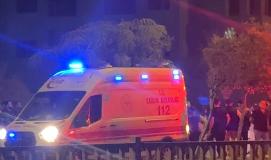 Mersin‘in Tarsus ilçesinde otomobilin çarptığı 72 yaşındaki yaşlı kadın kaldırıldığı