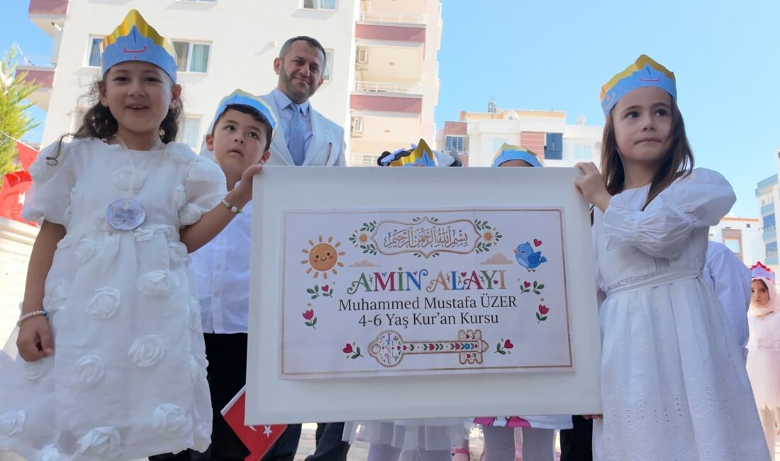 Osmanlı’dan günümüze uzanan ‘Bedi Besmele ve Amin Alayı’ merasimi düzenlendi Mersin’in Erdemli ilçesinde 4-6 yaş arasındaki çocukların eğitim gördüğü Kur’an
