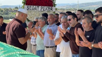 Mersin‘in Erdemli ilçesinde yaşadığı binanın 14. katından düşerek hayatını kaybeden