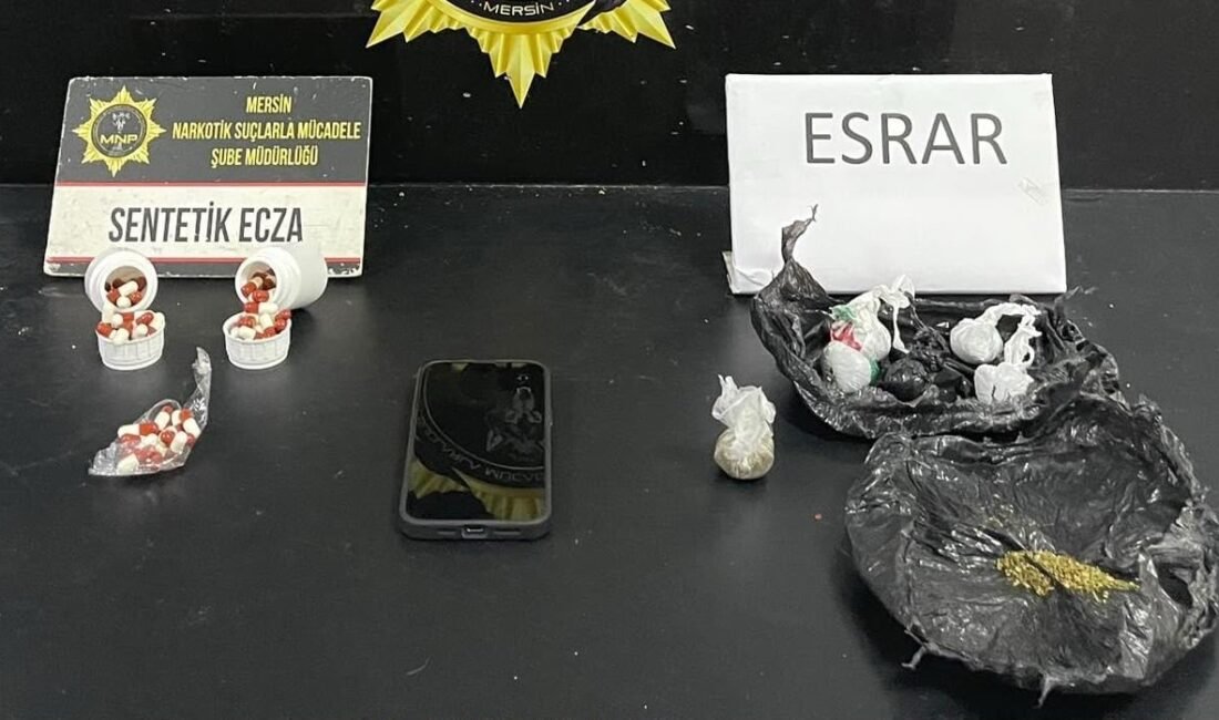 Mersin’de uyuşturucu operasyonu: 1 tutuklama Mersin’de uyuşturucu madde ticareti yapan sokak satıcılarına yönelik düzenlenen operasyonda