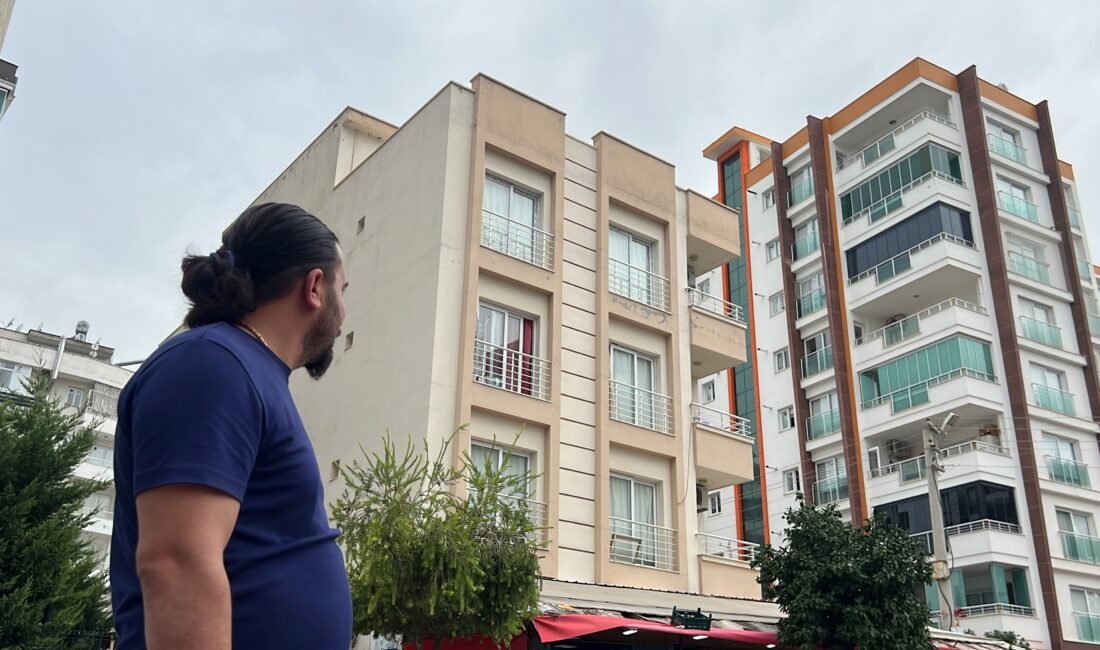 Mersin‘de kiracısı bulunan bir daireyi satın alan vatandaş, yaklaşık 2