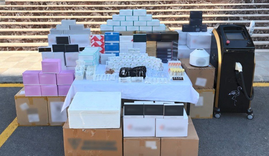 Mersin’de jandarma ekipleri tarafından düzenlenen operasyonda kaçak olduğu belirlenen piyasa