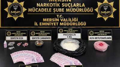 Mersin’de uyuşturucu madde ticareti yapan sokak satıcılarına yönelik düzenlenen operasyonlarda,