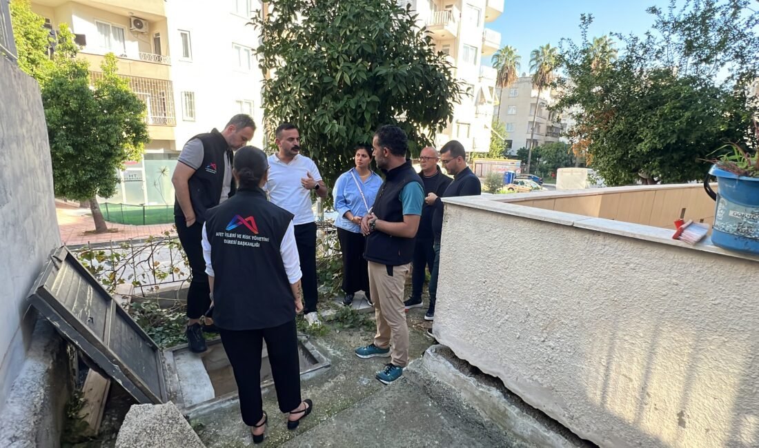 Mersin’de zemin çökmesi nedeniyle 40 kişinin tedbir amaçlı tahliye edildiği