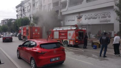 Mersin’in Mut ilçesinde 4 katlı binanın altında bulunan halı ve