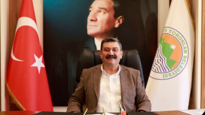 “CUMHURİYET, ORTAK DEĞERİMİZDİR” Toroslar Belediye Başkanı Abdurrahman Yıldız, Cumhuriyet’in ilanının 103. yıl dönümü