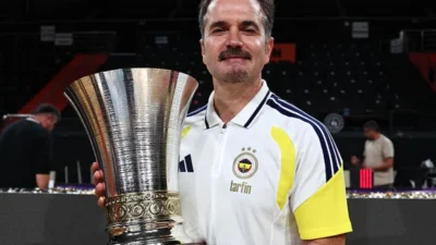 Fenerbahçe Tarfin  Başantrenörü Ahmet Çakı, maçın ardından Fenerbahçe Televizyonu’na konuştu.