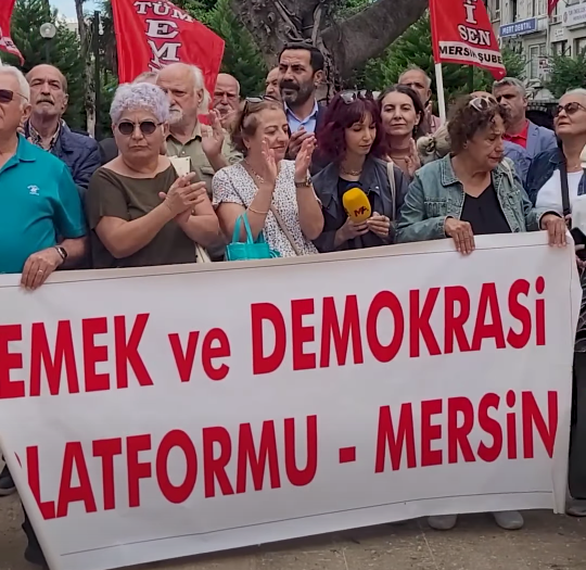 “BASIN HÜRDÜR, SANSÜR EDİLEMEZ” Mersin Emek ve Demokrasi Platformu, basın özgürlüğüne ve halkın haber