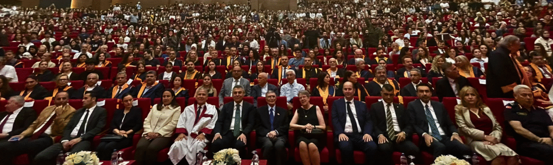 MEÜ 2026-2027 Akademik Yılı Nobel Ödüllü Aziz Sancar ile Açıldı Mersin Üniversitesi (MEÜ), 2026-2027 akademik yılına Nobel ödüllü bilim insanı