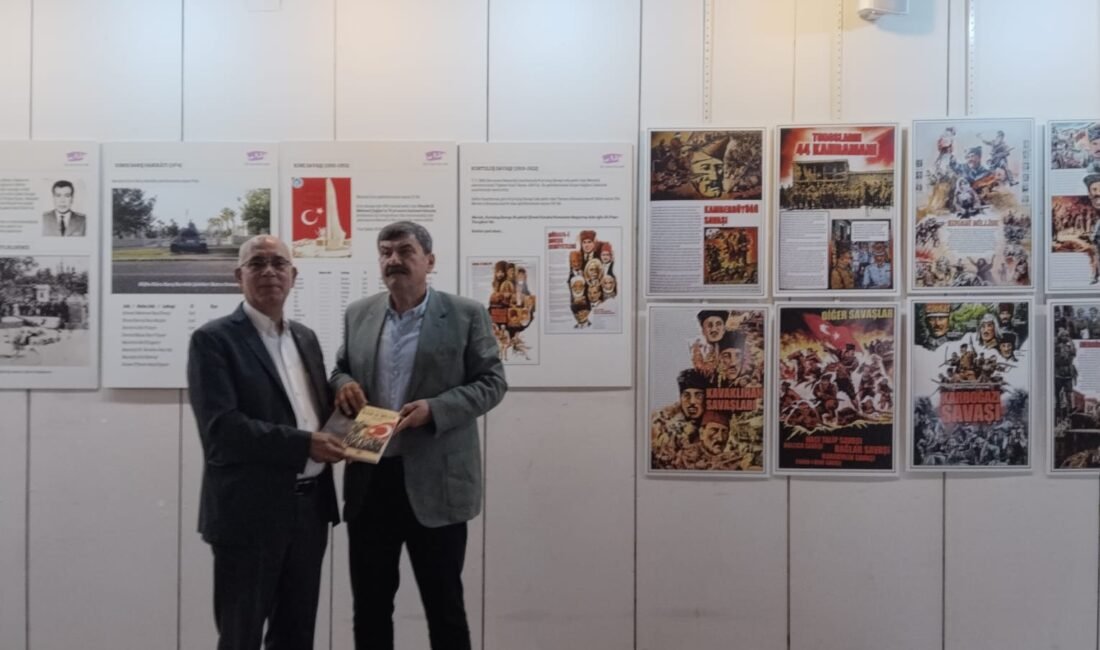 ANLAMLI SERGİ: KIRIM’DAN KIBRIS’A MERSİN ŞEHİTLERİ Mersin’de Cumhuriyet’in 103. yılı etkinlikleri kapsamında, İçel Sanat Kulübü’nde “Kırım’dan