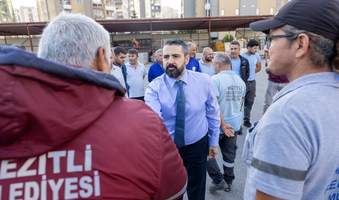 Mezitli Belediye Başkan Vekili Turgut Selağzı, belediyenin ana hizmet binası