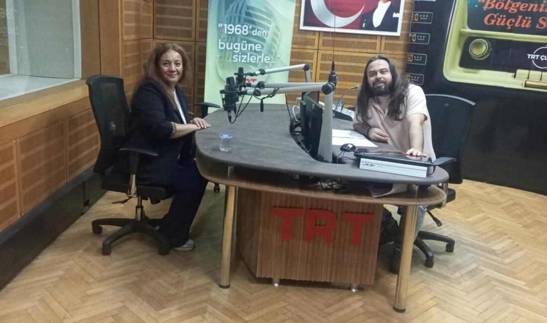 DÜNYA YAŞLILAR GÜNÜ’NDE YALNIZLIĞA DİKKAT ÇEKİLDİ 1 Ekim Dünya Yaşlılar Günü dolayısıyla TRT Çukurova Radyosu’nda Mehmet