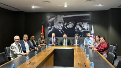DEM Parti heyeti, dün sabah düzenlenen operasyonla Büyükşehir, Yenişehir ve