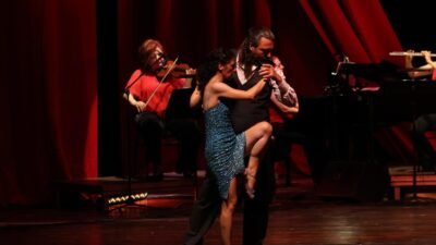 Mersin Devlet Opera ve Balesi sanatseverleri tango müziğinin büyüleyici atmosferiyle