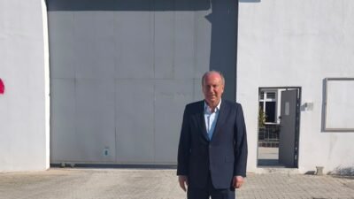 Muharrem İnce’den Tarsus Cezaevi’ne Ziyaret Cumhuriyet Halk Partisi Üyesi Muharrem İnce, Tarsus Cezaevi’nde tutuklu bulunan