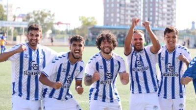 Profesyonelliğe Geçiş Ligi 1. Grup’ta mücadele eden Akdeniz Belediye Spor,