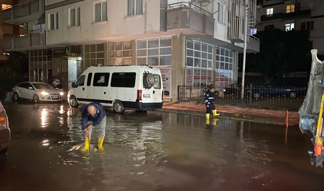 Yenişehir’de ekipler gece boyunca teyakkuzda Mersin’de etkili olan sağanak yağışın ardından su baskınlarına karşı harekete