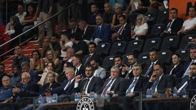 Gençlik ve Spor Bakanı Osman Aşkın Bak, basketbolda iki Türk
