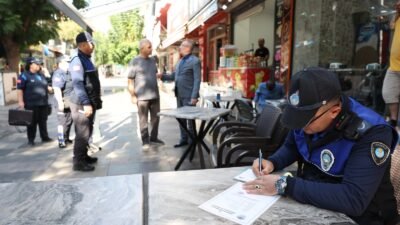 Akdeniz Belediyesi, insan ve araç hareketliliğinin yoğun olduğu caddeleri, sokak
